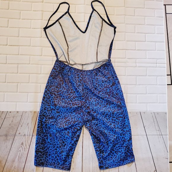 Straps Short legs Jumpsuit  Open back Size Small - Picture 6 of 7